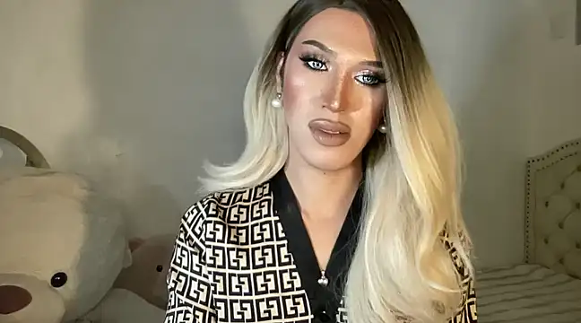 Ts glamxxxx online show from 02/11/25, 04:44