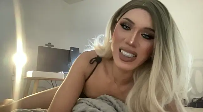 Ts glamxxxx online show from 02/20/25, 03:56