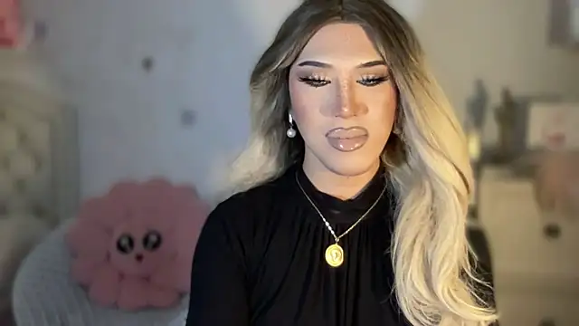 Ts glamxxxx online show from 09/11/25, 12:00