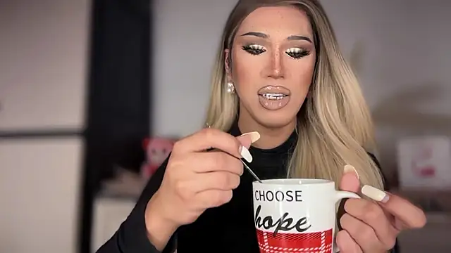 Ts glamxxxx online show from 01/08/26, 12:35