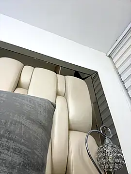 ALISSON FOXXX1 online show from 10/02/25, 09:00