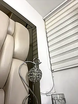 ALISSON FOXXX1 online show from 10/29/25, 10:55