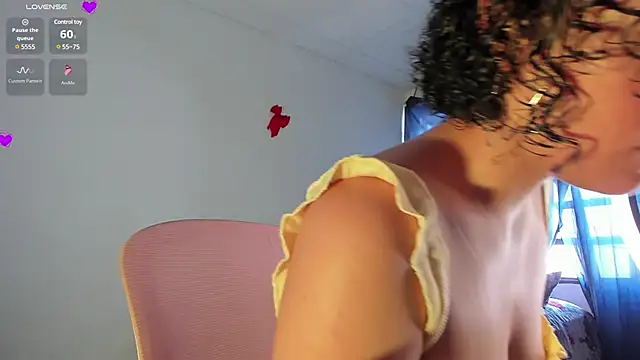 cailynhot online show from 01/18/25, 04:42