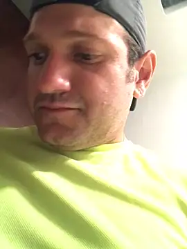 JonJ0 online show from 10/04/25, 09:18