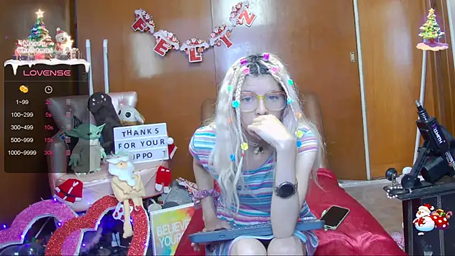 Skinygirl online show from 12/28/24, 10:34