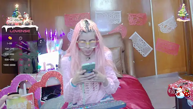 Skinygirl online show from 02/04/25, 11:59