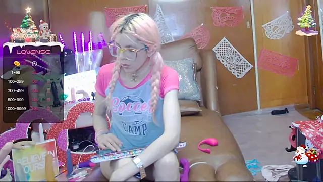 Skinygirl online show from 02/14/25, 02:50