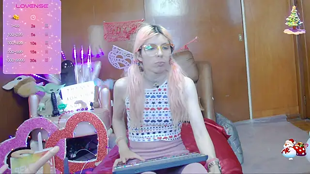 Skinygirl online show from 03/03/25, 10:42