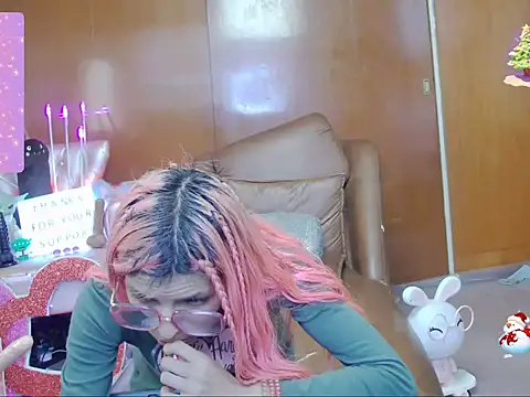 Skinygirl online show from 09/25/25, 09:40