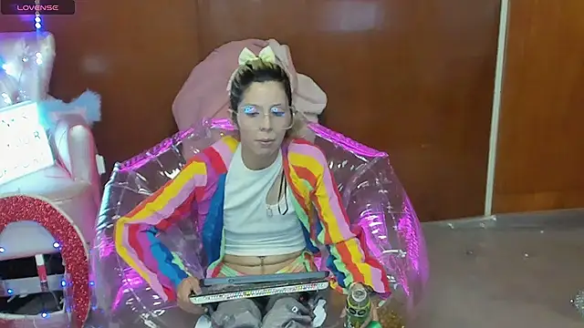 Skinygirl online show from 03/23/26, 10:58