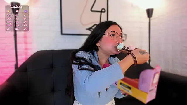 lucy neil online show from 02/14/26, 02:41