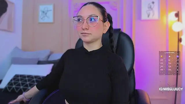 lucy neil online show from 03/14/26, 02:39