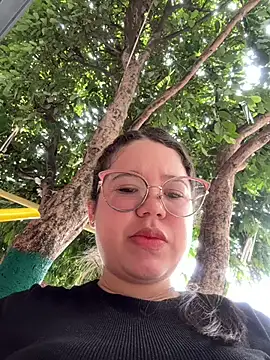 Snapshot of Lucyklein2022 chatting on 01/09/25, 03:44 Lucyklein2022 online show from 01/09/25, 03:44