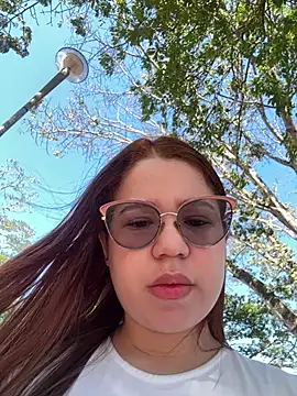 Snapshot of Lucyklein2022 chatting on 01/22/25, 02:24 Lucyklein2022 online show from 01/22/25, 02:24