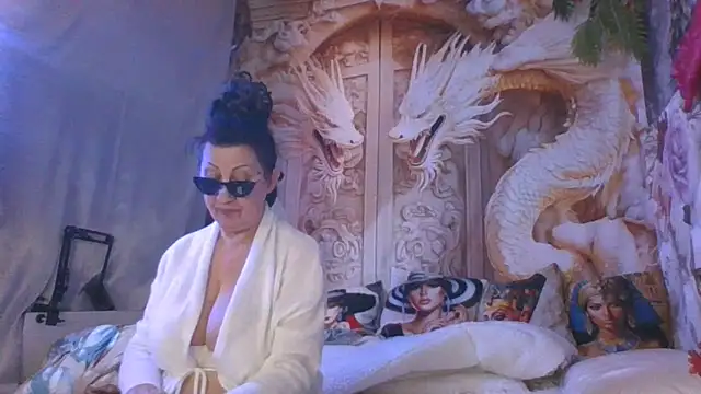 NightOrhideya online show from 02/09/26, 05:55