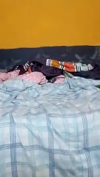 LULE37587001 online show from 02/16/26, 02:57