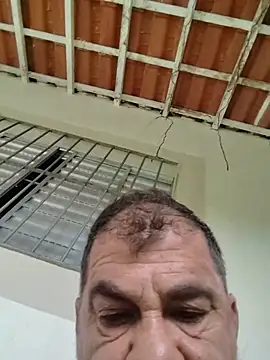 Snapshot of Peludo173317 chatting on 05/28/26, 06:49 Peludo173317 online show from 05/28/26, 06:49