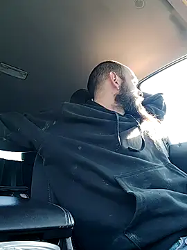 Snapshot of JohnnyFaster chatting on 12/04/25, 02:15 JohnnyFaster online show from 12/04/25, 02:15