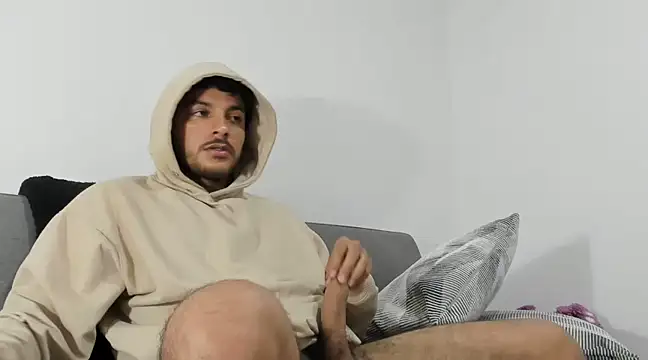 tuyo1995 online show from 12/16/24, 12:26