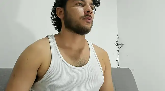 tuyo1995 online show from 01/24/25, 01:03