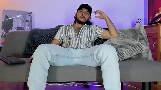 tuyo1995 online show from 10/12/25, 05:45