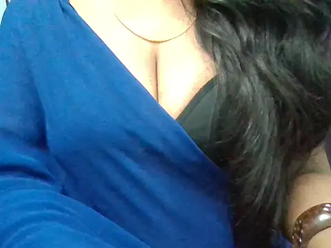 Snapshot of Roopshikha39 chatting on 10/10/25, 07:13 Roopshikha39 online show from 10/10/25, 07:13