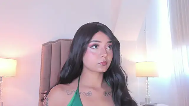 Emma Torres   online show from 07/08/26, 12:31