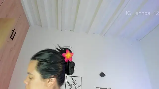 annie barozzi online show from 04/09/26, 12:10