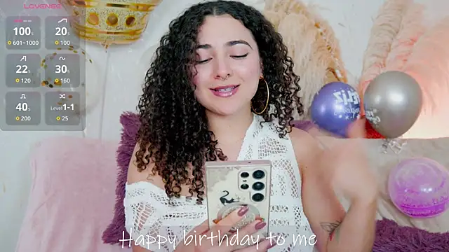 Snapshot of merida_bell18 chatting on 06/29/26, 08:53 merida bell18 online show from 06/29/26, 08:53