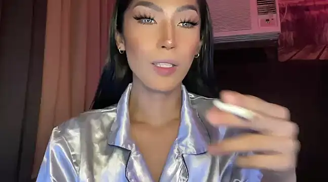 Bella Gordon online show from 12/24/24, 12:44