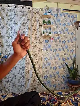 Snapshot of Queen_Anushka69 chatting on 12/29/24, 08:04 Queen Anushka69 online show from 12/29/24, 08:04