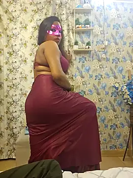 Snapshot of Queen_Anushka69 chatting on 01/22/25, 04:33 Queen Anushka69 online show from 01/22/25, 04:33