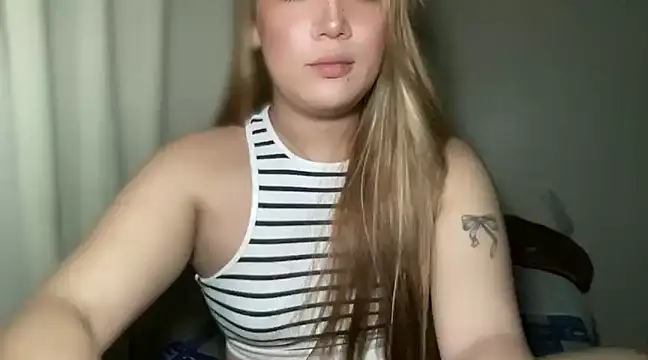 Snapshot of MissCataleyaxxx chatting on 01/25/25, 03:51 MissCataleyaxxx online show from 01/25/25, 03:51