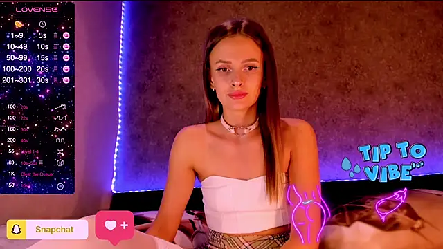 Snapshot of madina_taher chatting on 01/05/25, 10:19 madina taher online show from 01/05/25, 10:19