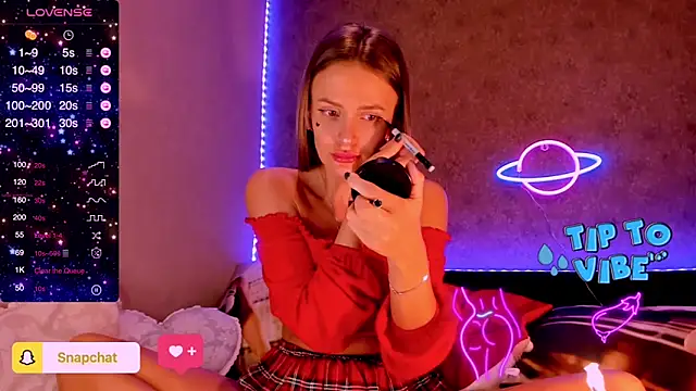 Snapshot of madina_taher chatting on 01/18/25, 10:49 madina taher online show from 01/18/25, 10:49