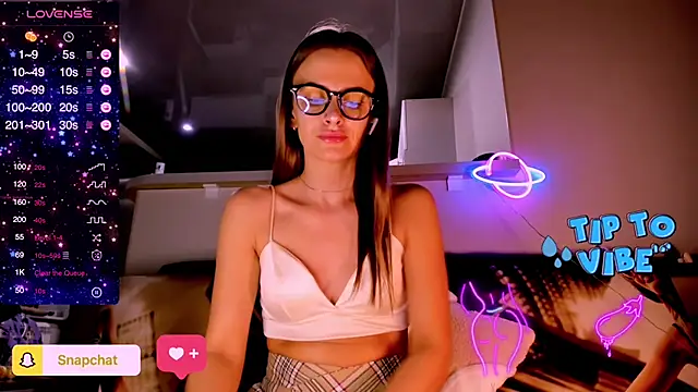 Snapshot of madina_taher chatting on 02/03/25, 12:36 madina taher online show from 02/03/25, 12:36