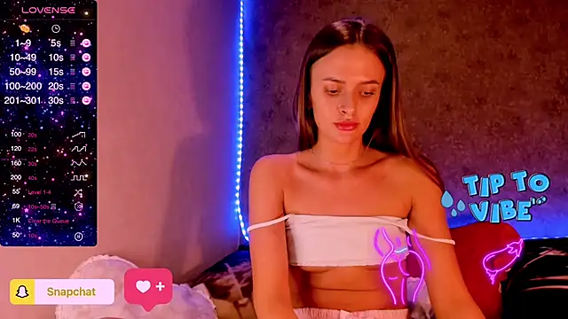 Snapshot of madina_taher chatting on 02/23/25, 09:59 madina taher online show from 02/23/25, 09:59