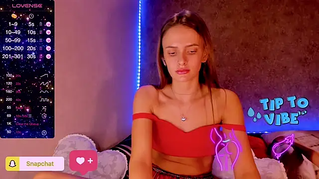 Snapshot of madina_taher chatting on 02/26/25, 11:04 madina taher online show from 02/26/25, 11:04