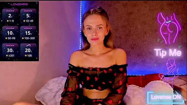 Snapshot of madina_taher chatting on 03/10/25, 07:32 madina taher online show from 03/10/25, 07:32