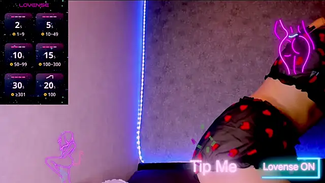 madina taher online show from 11/26/25, 12:11