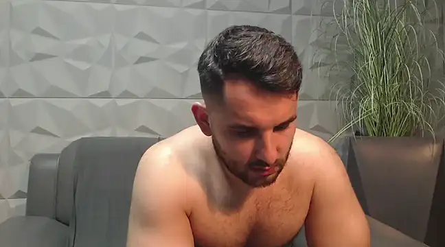 Antoniodiamond online show from 01/15/25, 11:08