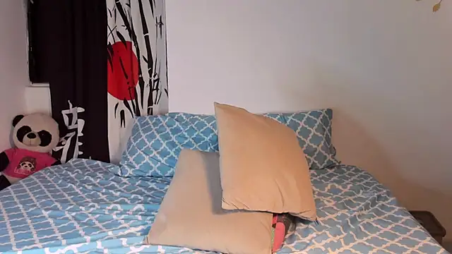 caylinhot7 online show from 11/19/25, 05:40