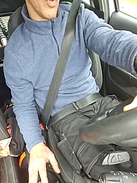 Xcoquinx online show from 10/20/25, 12:05