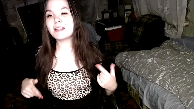 Var Kiss online show from 02/23/25, 01:21