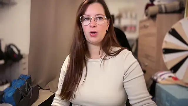 Snapshot of Amai_Live chatting on 10/06/25, 06:55 Amai Live online show from 10/06/25, 06:55