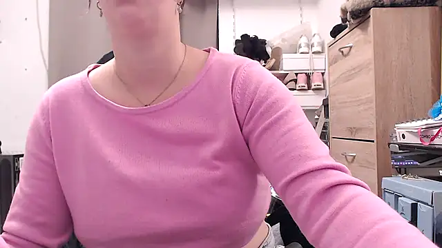 Snapshot of Amai_Live chatting on 11/07/25, 08:03 Amai Live online show from 11/07/25, 08:03