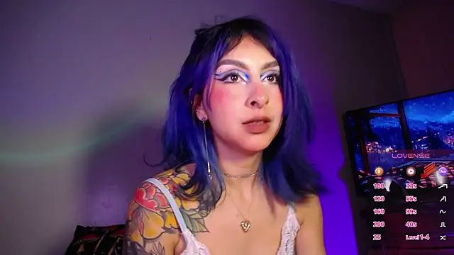 Cinamoonn online show from 01/19/25, 07:58