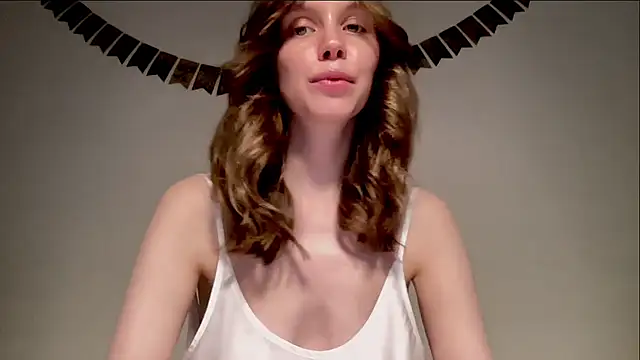 Nikki Mimimi online show from 01/05/25, 01:15