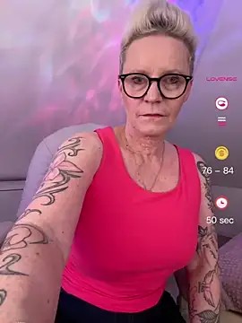 Snapshot of German_Milf chatting on 04/23/26, 01:02 German Milf online show from 04/23/26, 01:02