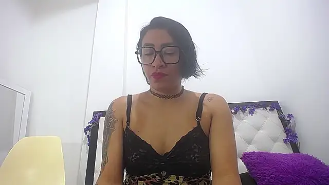 hornywife  online show from 03/11/26, 05:41